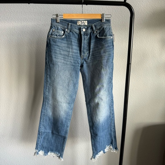 Free People Maggie Dark Wash Mid-Rise Straight Leg Raw Hem Jeans Size 26 NWT - Picture 6 of 11